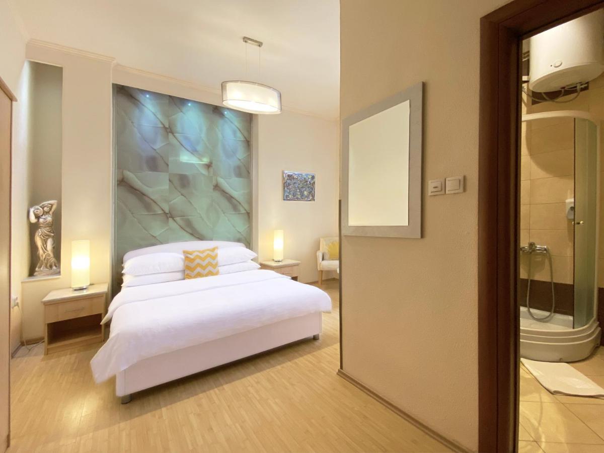 Shangri La Mansion โมสตาร์ ภายนอก รูปภาพ