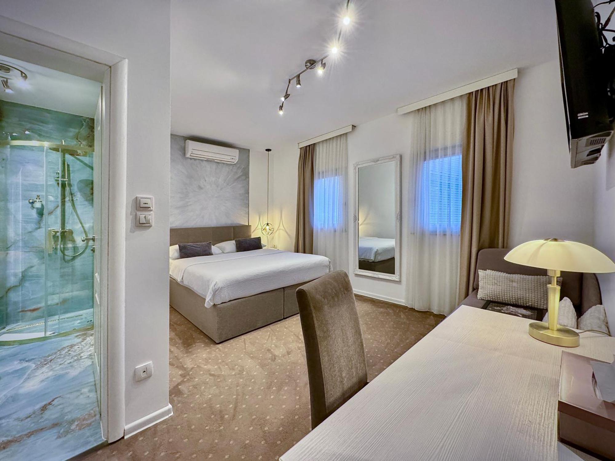 Shangri La Mansion โมสตาร์ ภายนอก รูปภาพ
