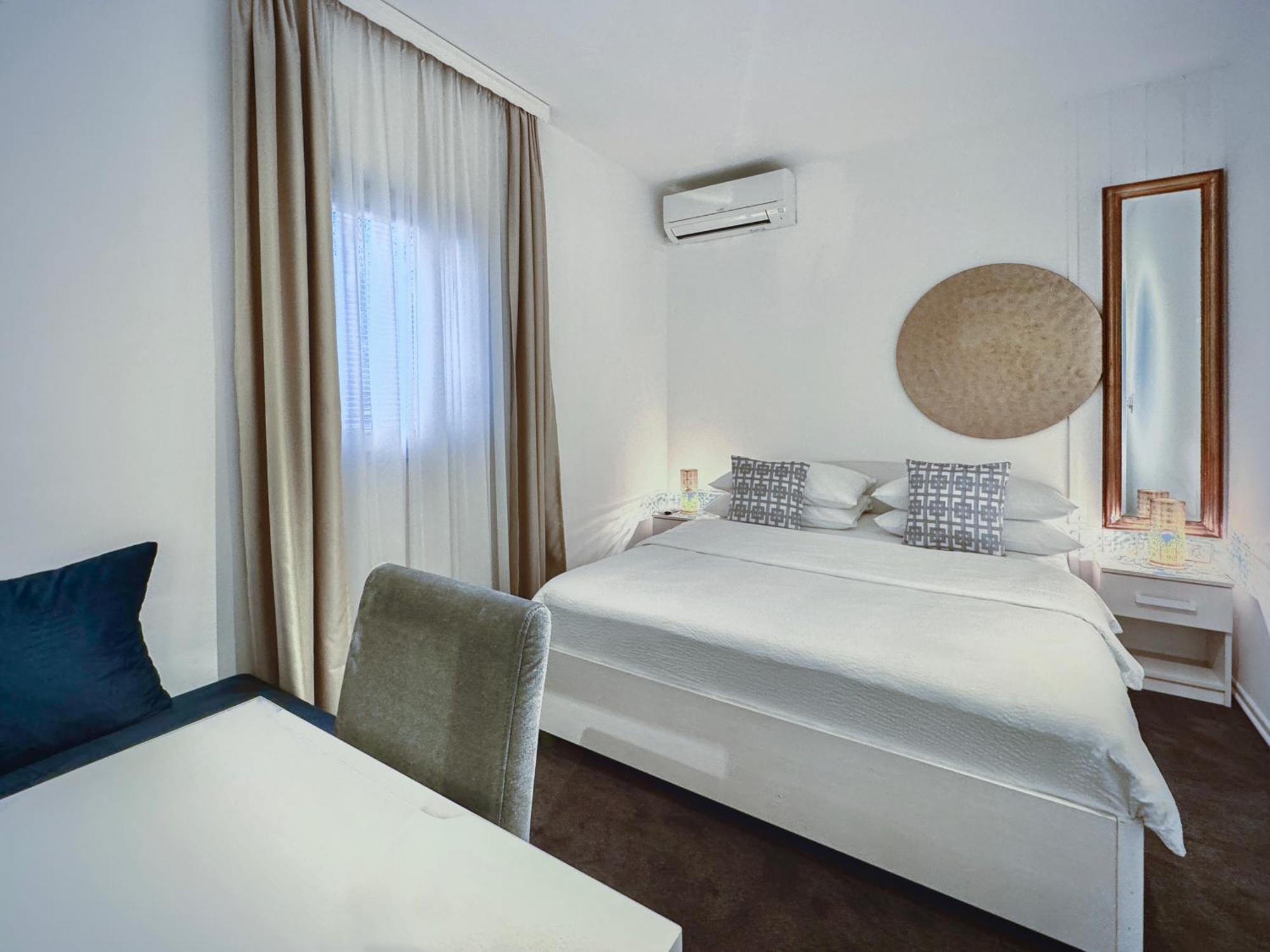 Shangri La Mansion โมสตาร์ ภายนอก รูปภาพ